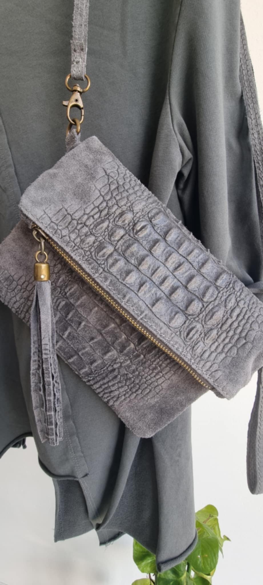 ΔΕΡΜΑΤΙΝΗ ΤΣΑΝΤΑ TECLA SUEDE CROCODILE STAMP CROSSBODY BAG - Image 3