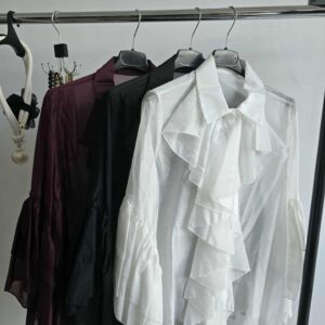 FRILL ΠΟΥΚΑΜΙΣΟ ΜΕ ΒΟΛΑΝ ΣΤΑ ΜΑΝΙΚΙΑ